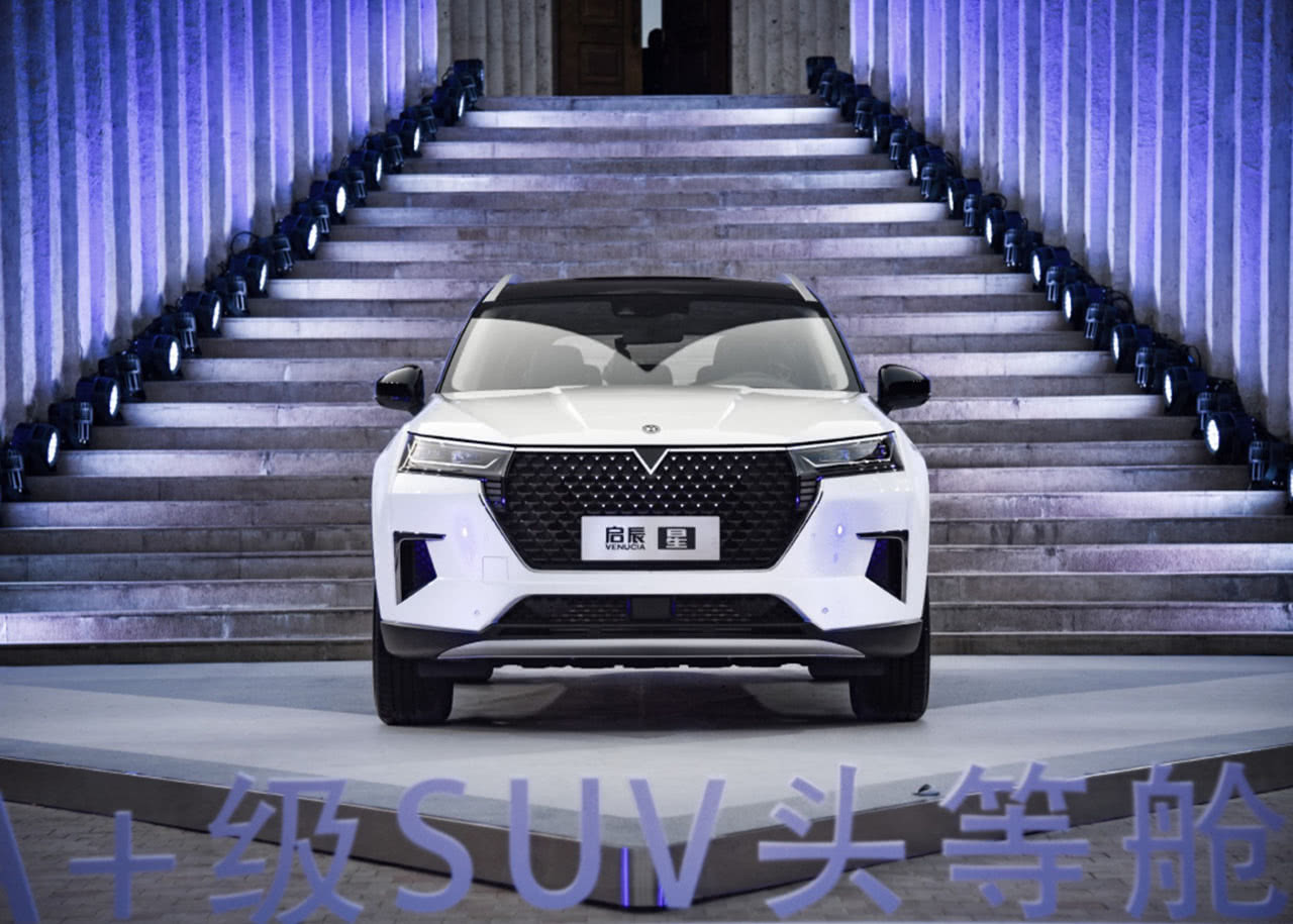 东风启辰全新的SUV，取名就一个字：星，带48V微混是亮点