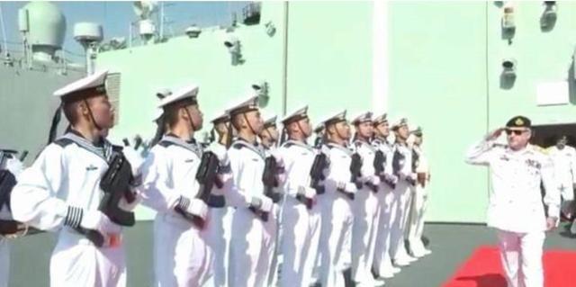 052d在印度洋猛烈开火 巴基斯坦少校盛赞 中国海军太棒了